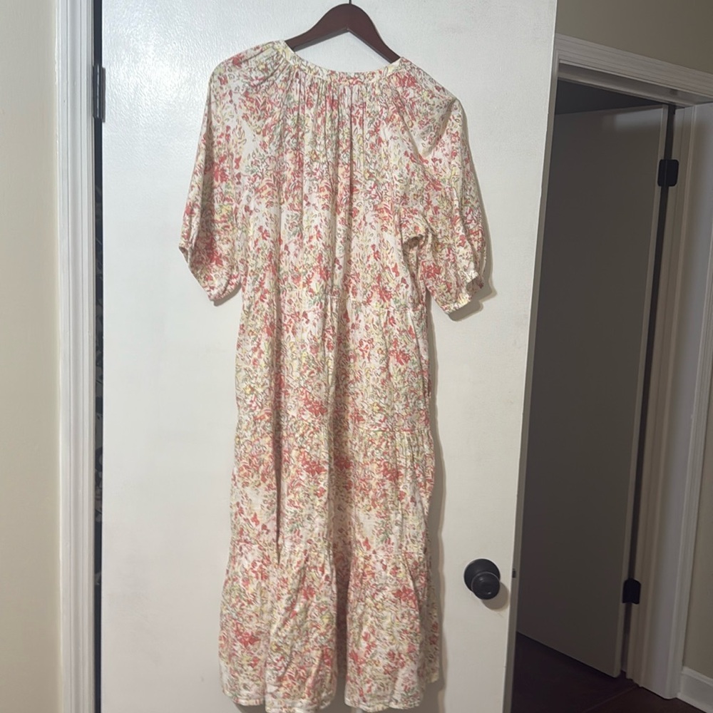 Wonderly Floral Midi Dress in Pink and Cream - Picture 2 of 3